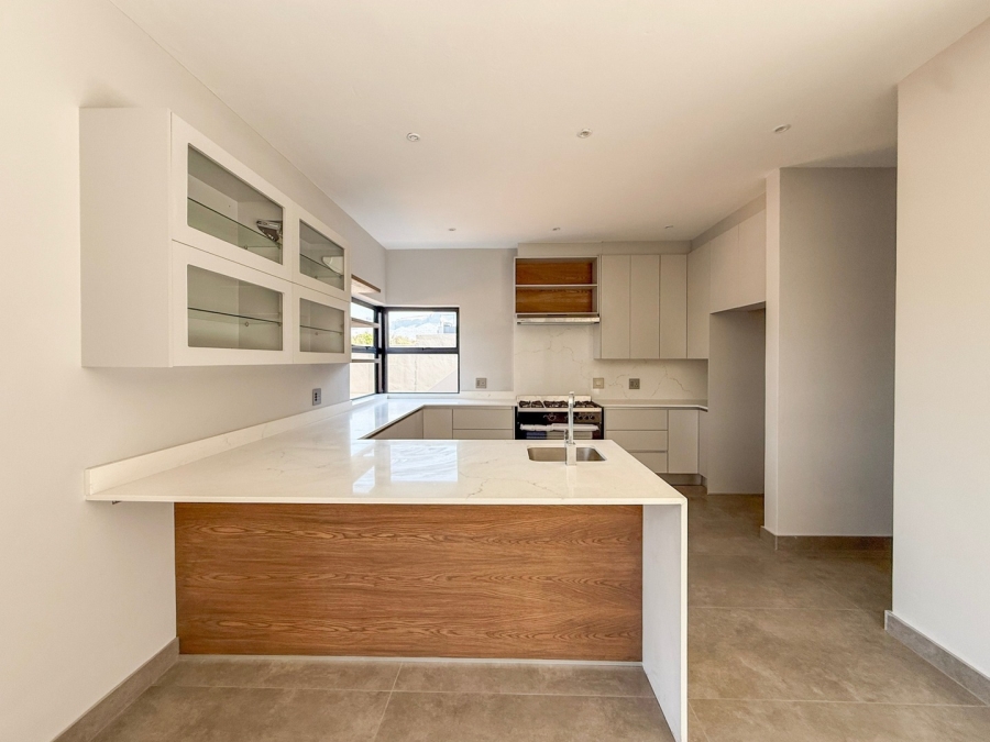 5 Bedroom Property for Sale in Leloko Lifestyle Estate North West